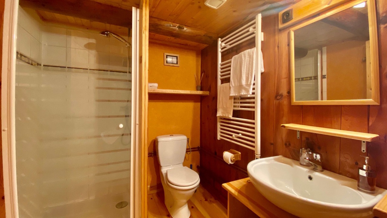 Photo of Bathroom in La Besseyre-Saint-Mary