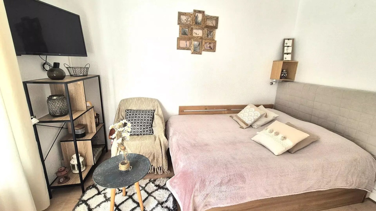 Photo of Bedroom in Aix-les-Bains