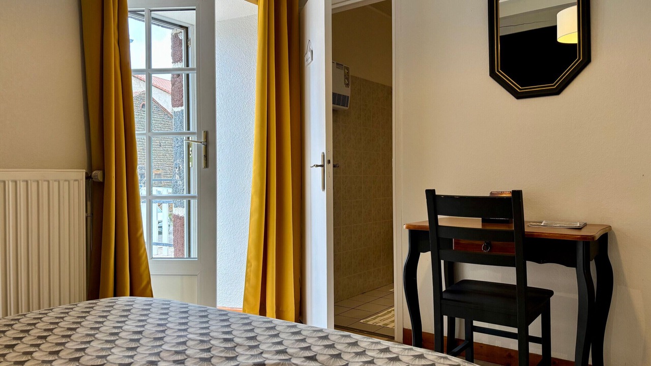 Photo of Bedroom in Seneujols