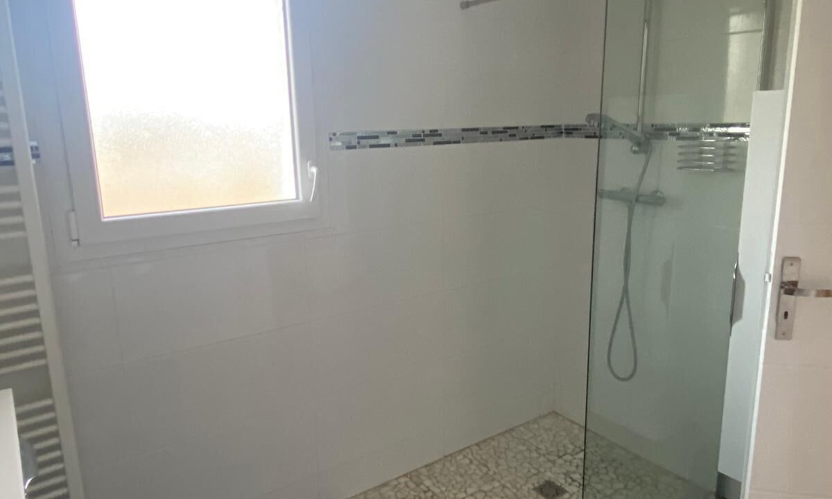 Photo of Bathroom in Biganos