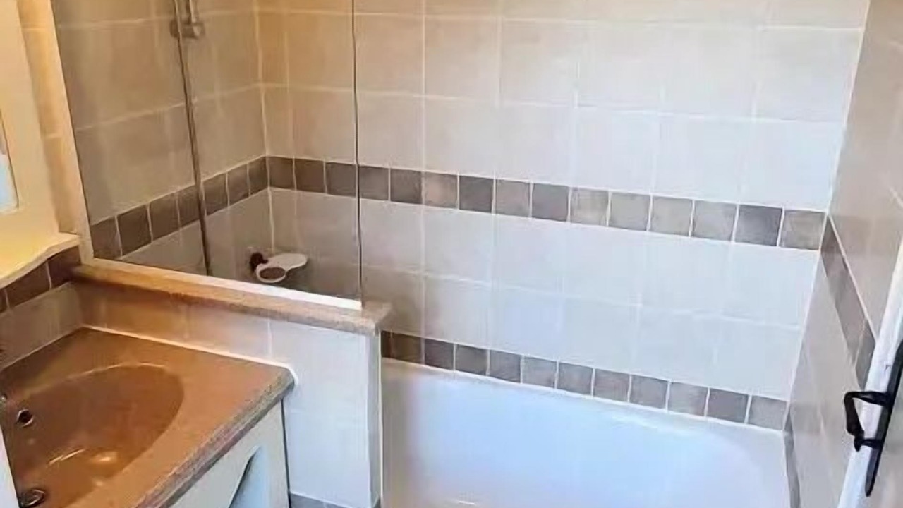 Photo of Bathroom in Rouret