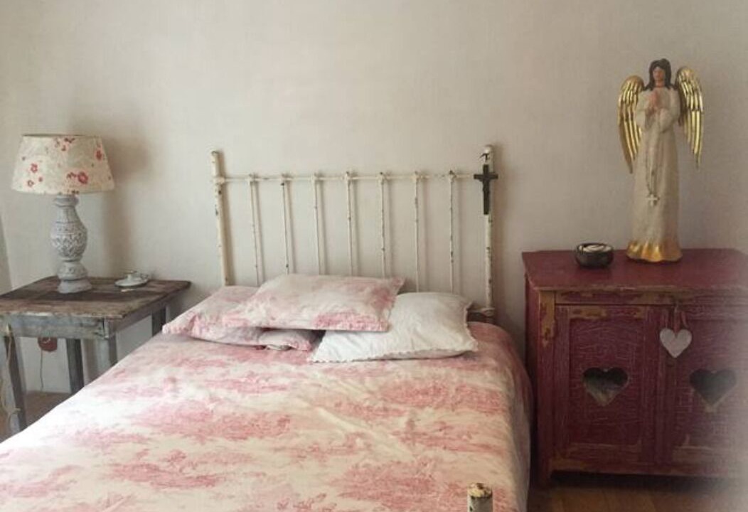 Photo of Bedroom in Fontaine-de-Vaucluse