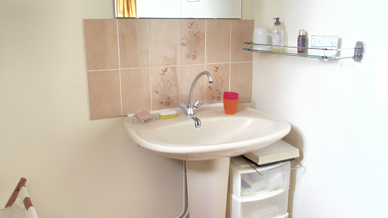 Photo of Bathroom in Lascelle