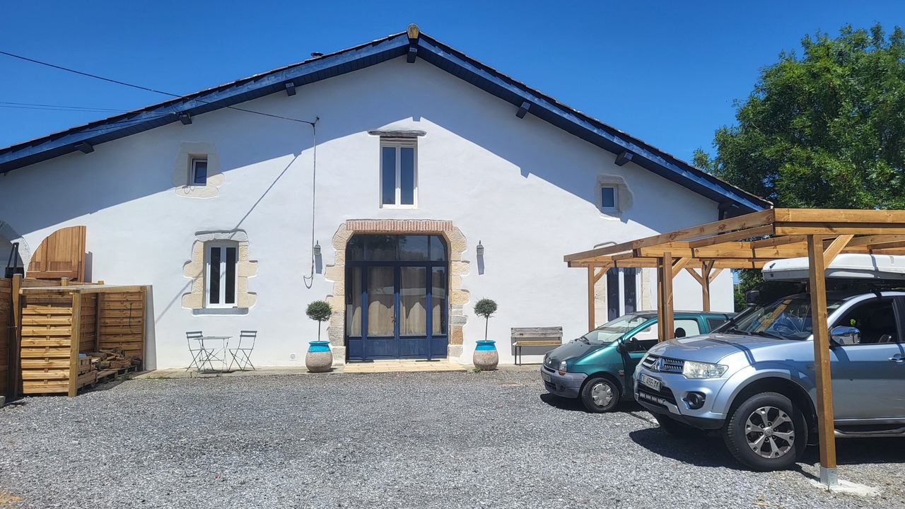 Photo of Outdoor in Saint-Lon-les-Mines