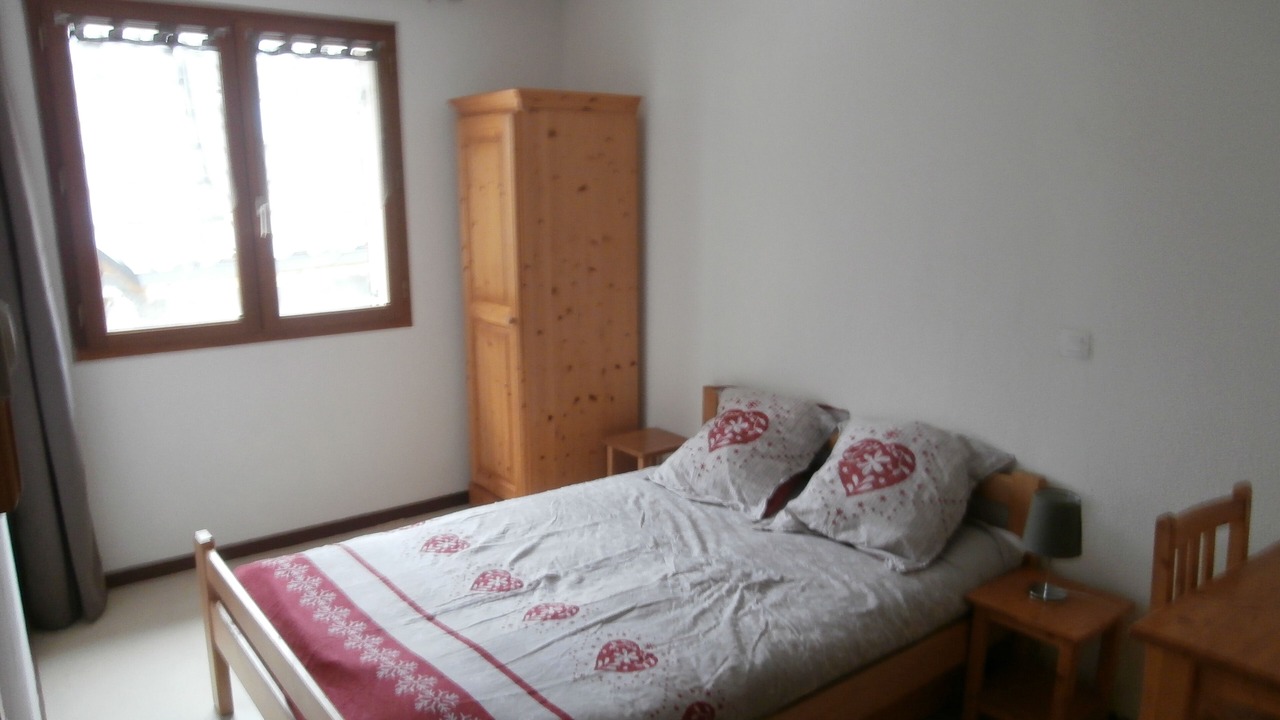 Photo of Bedroom in Saint-Colomban-des-Villards