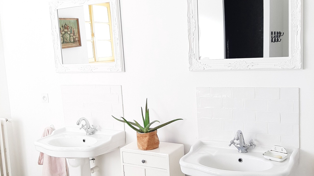 Photo of Bathroom in Saint-Germain-dEsteuil
