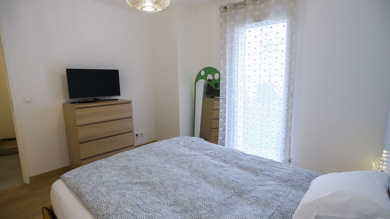 Photo of Bedroom in Cessenaz