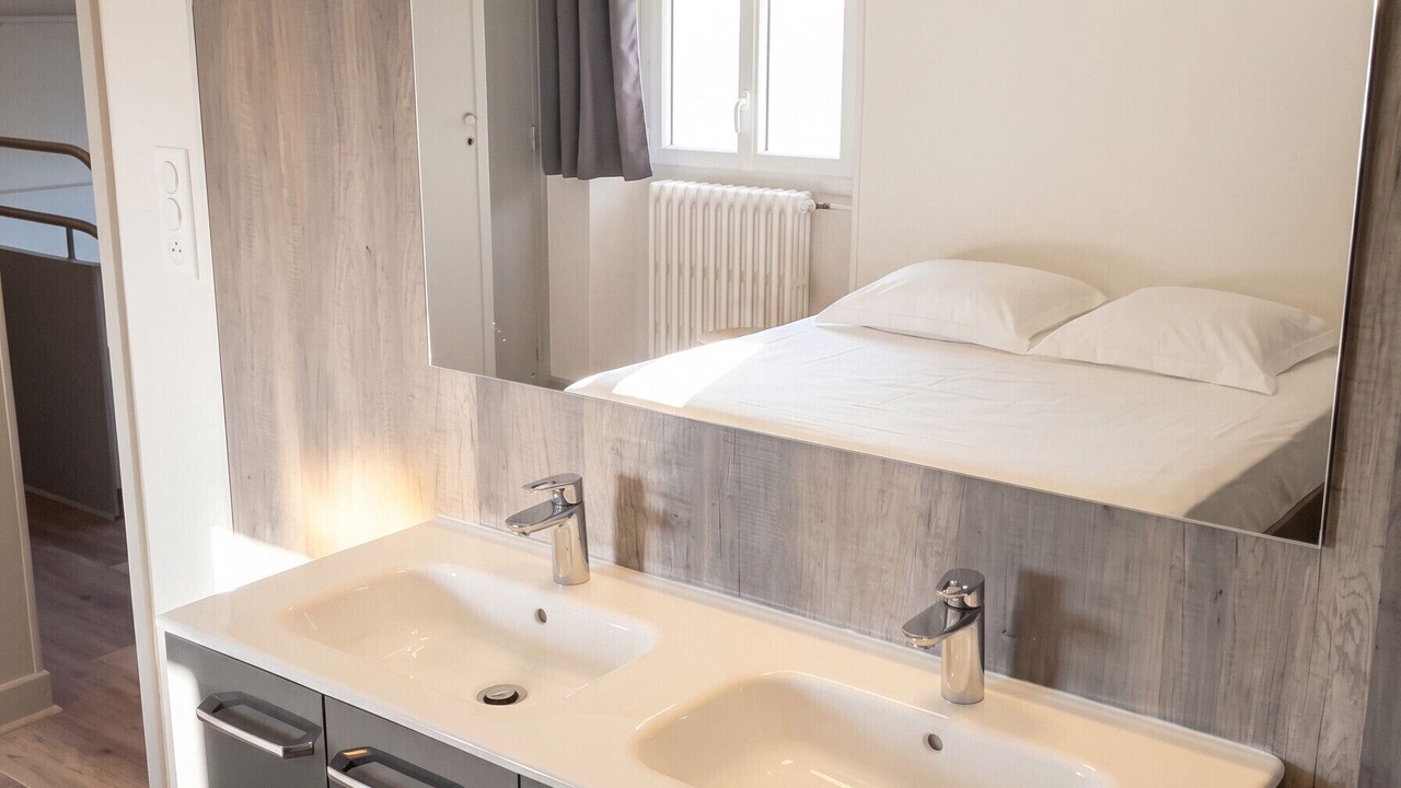 Photo of Bathroom in Montsalvy