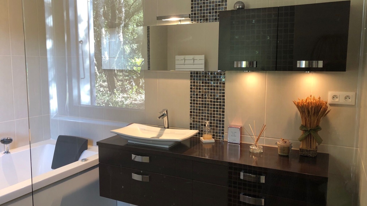 Photo of Bathroom in Grignan