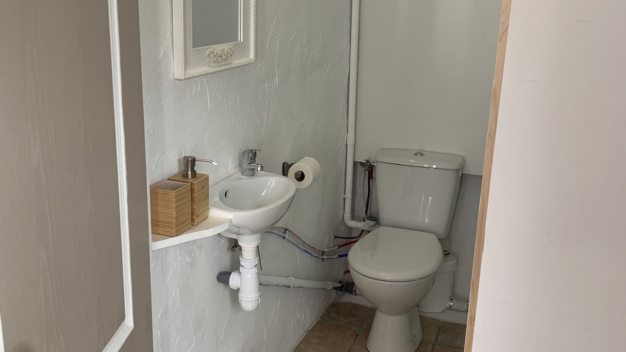 Photo of Bathroom in 7th Arrondissement