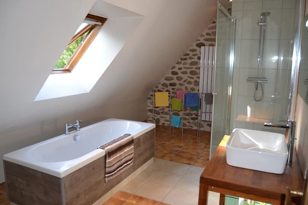 Photo of Bathroom in Monceaux-sur-Dordogne