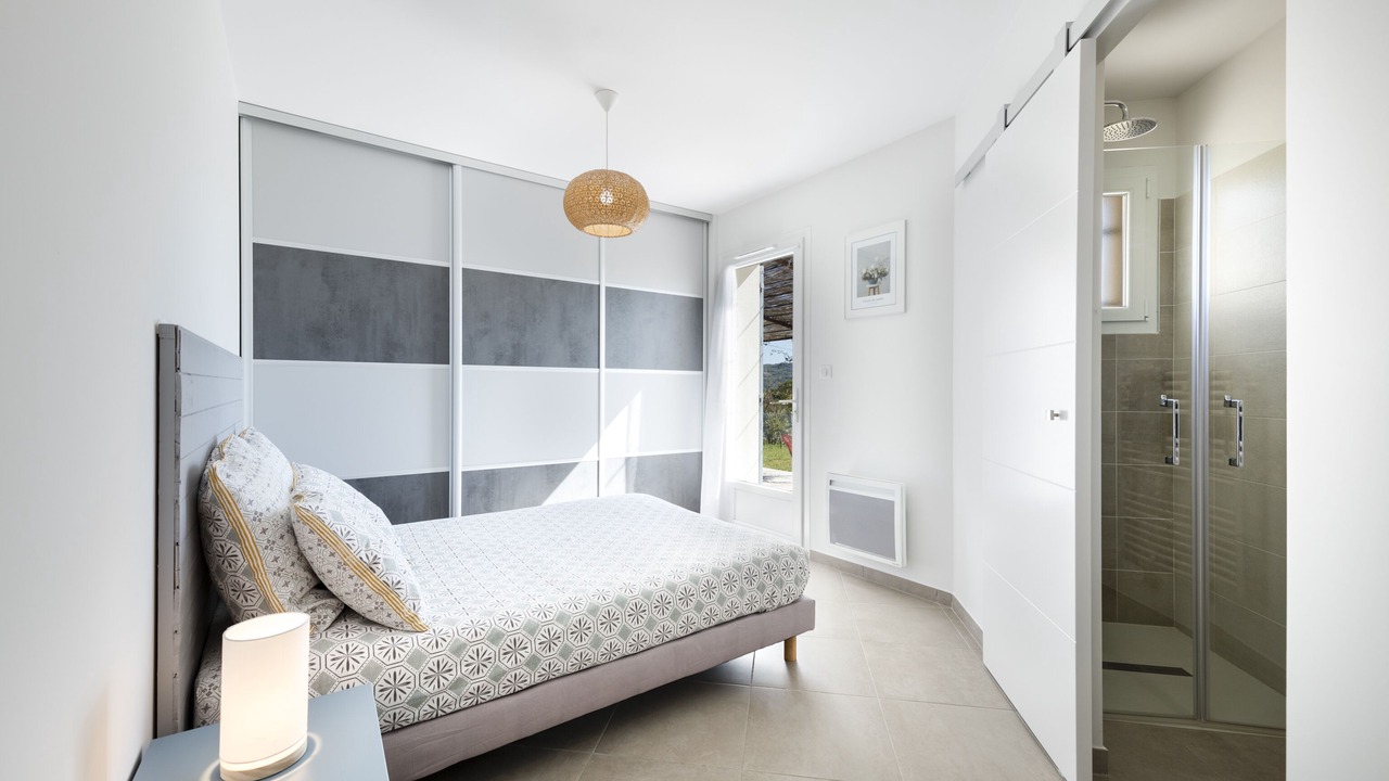 Photo of Bedroom in Saint-Saturnin-les-Apt