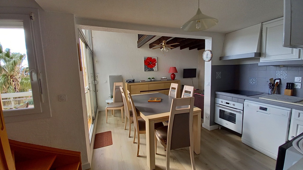 Photo of Kitchen in Le Port