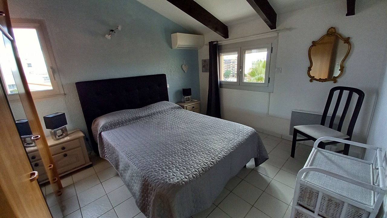 Photo of Bedroom in Le Port
