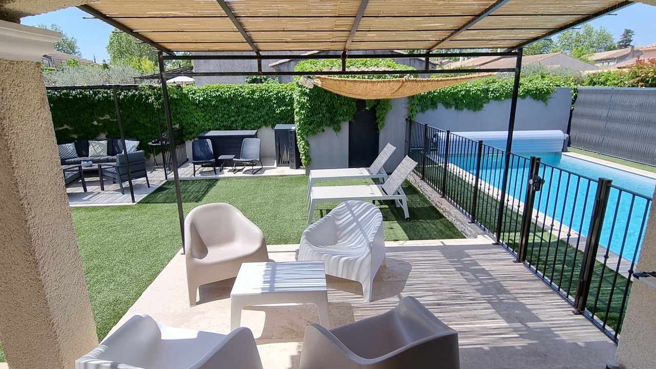 Photo of Patio Balcony in St.-Remy-de-Provence