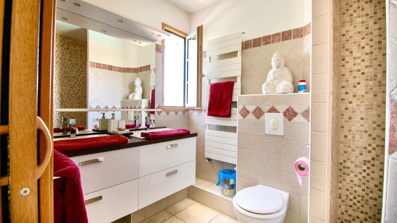 Photo of Bathroom in Saint-Saturnin-les-Apt