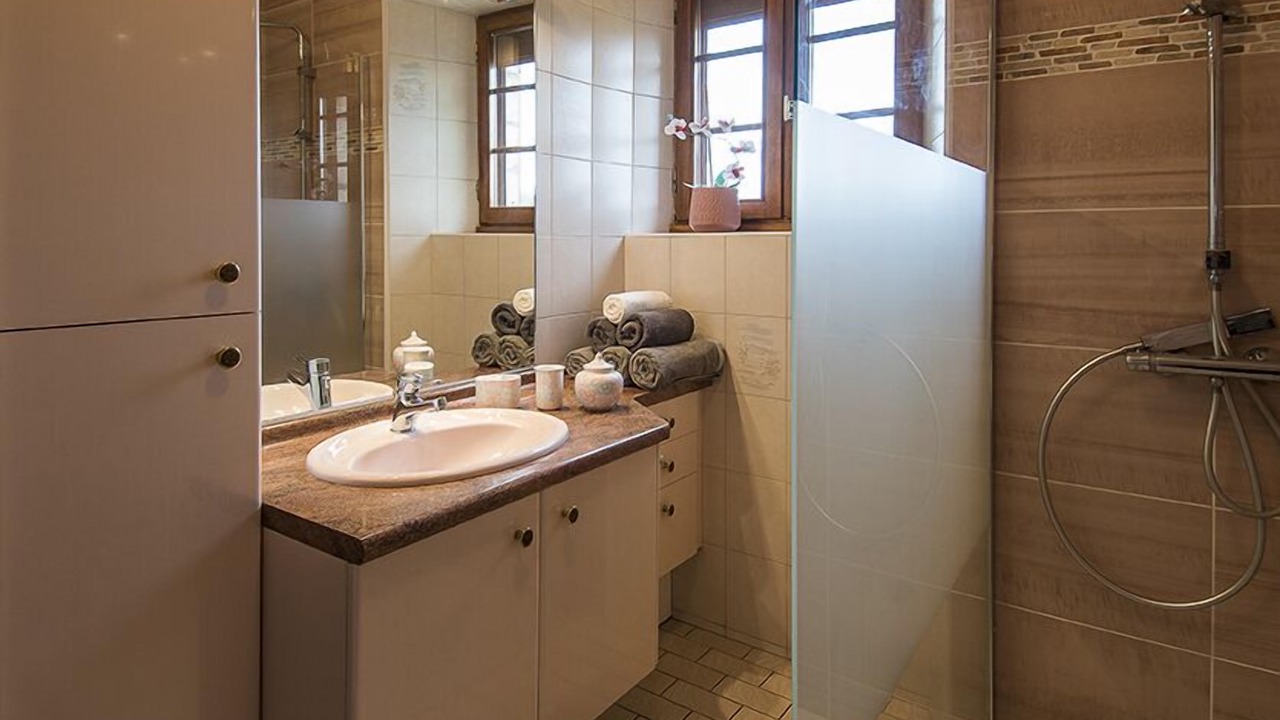 Photo of Bathroom in Aumont-Aubrac