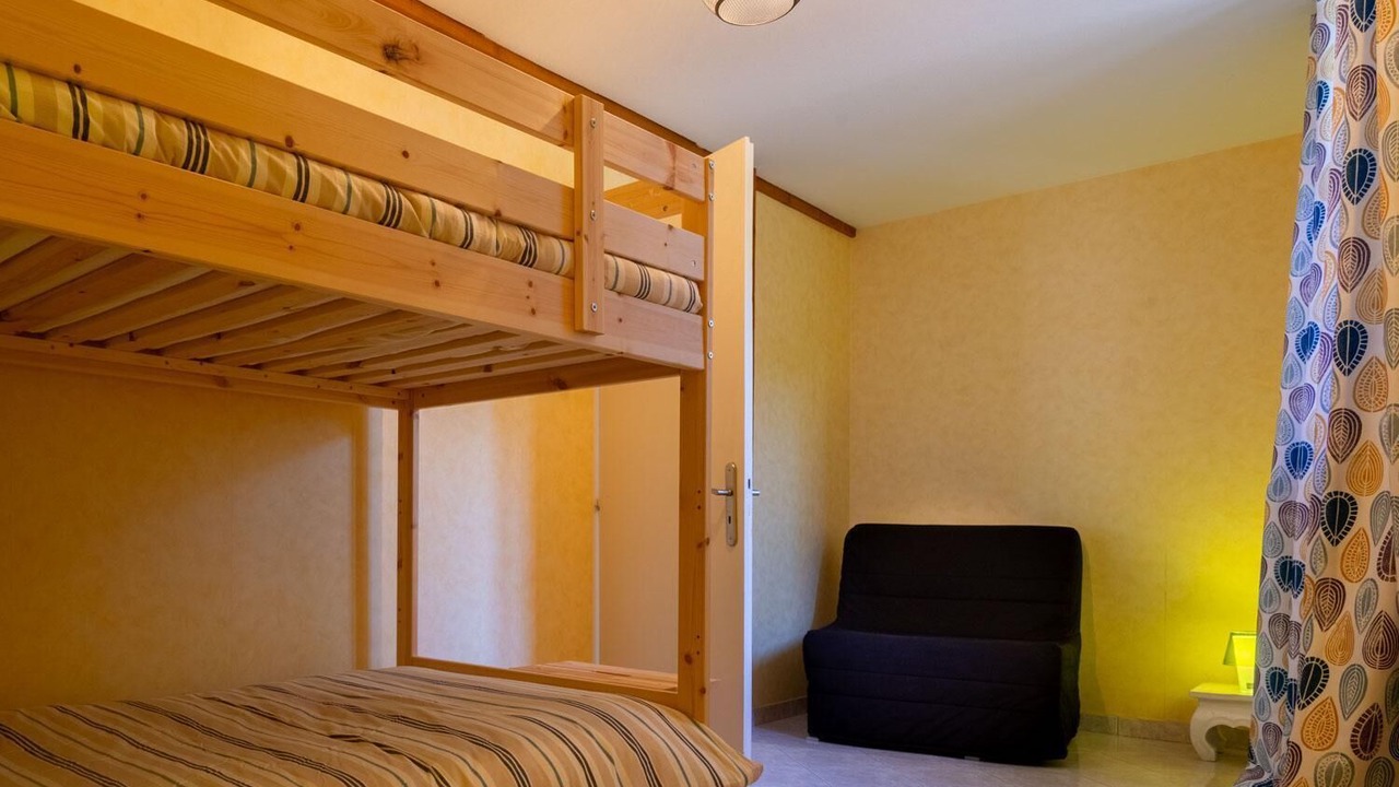 Photo of Bedroom in Saint-Alban-sur-Limagnole