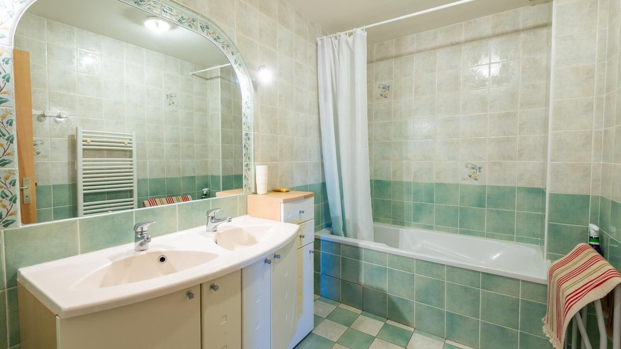 Photo of Bathroom in Prunieres