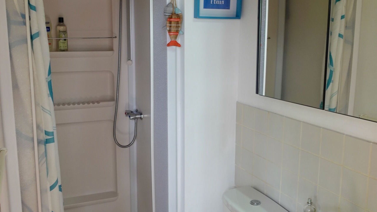 Photo of Bathroom in Crespin