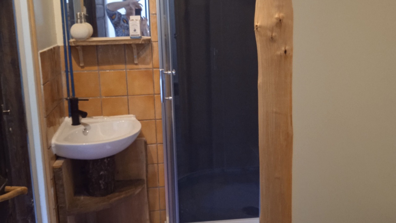 Photo of Bathroom in Coupiac