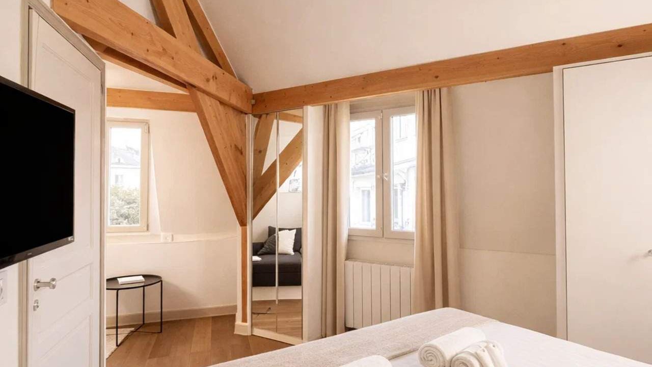 Photo of Bedroom in Sorbonne