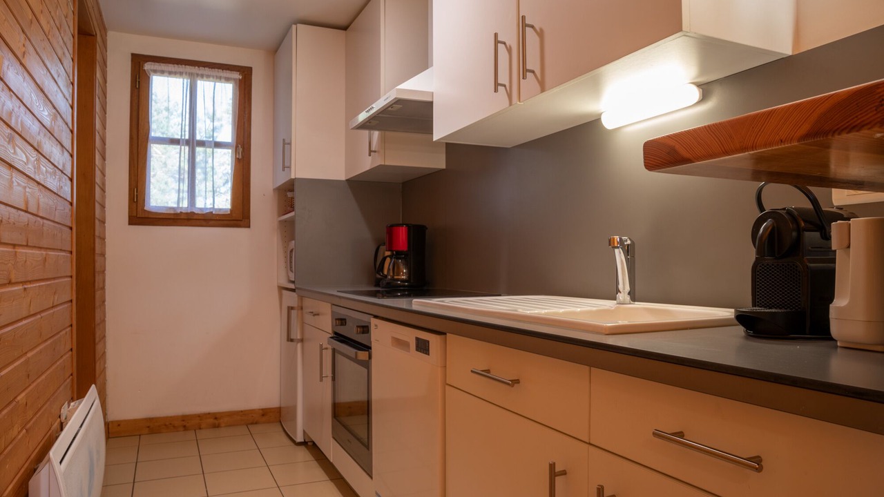 Photo of Kitchen in Saint-Denis-en-Margeride