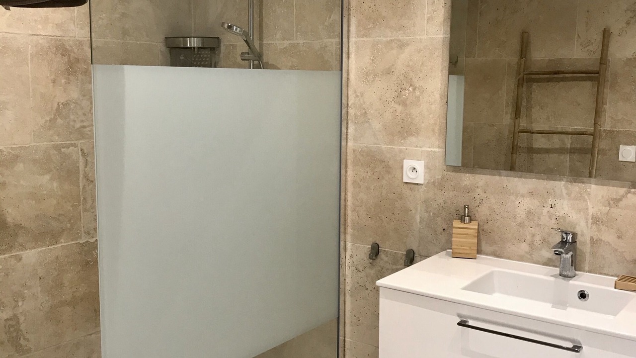 Photo of Bathroom in Claira