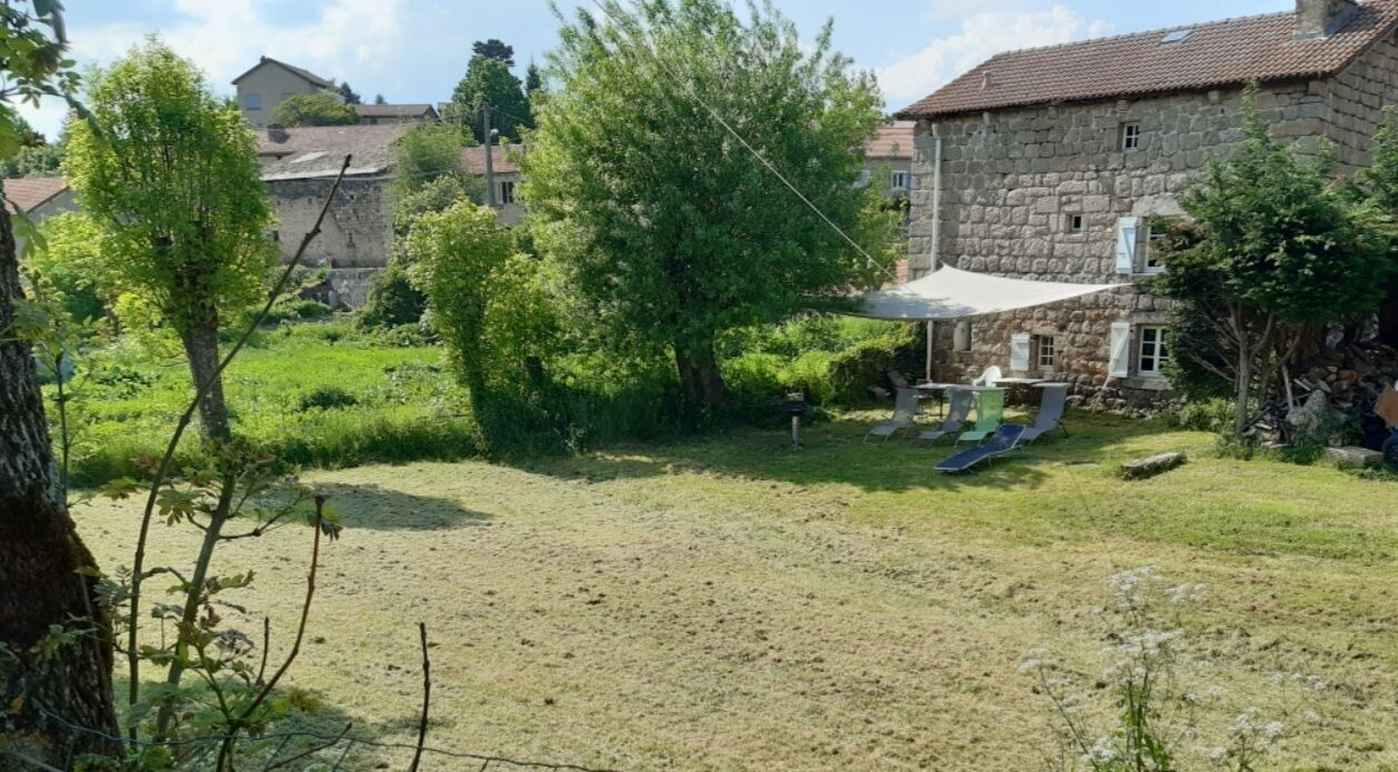 Photo of Outdoor in Laval-Atger