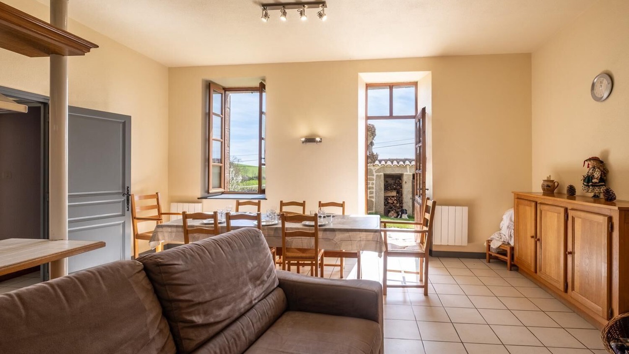 Photo of Livingroom in Laval-Atger