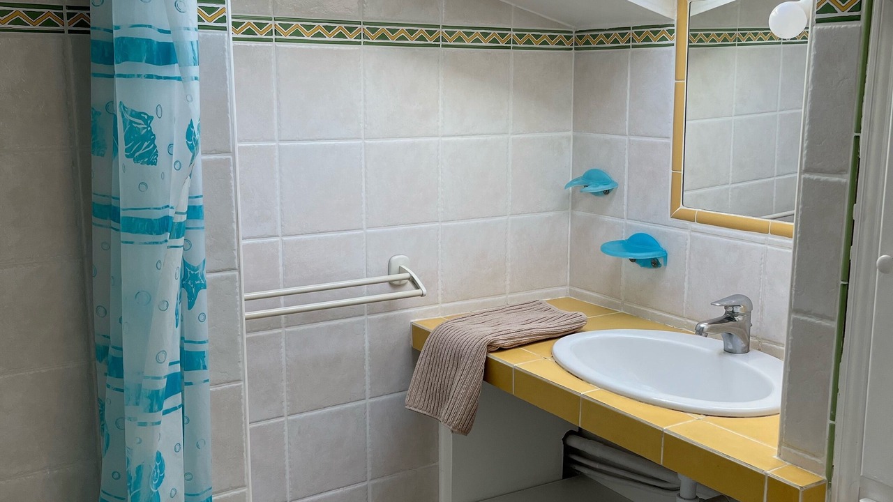 Photo of Bathroom in Sussargues