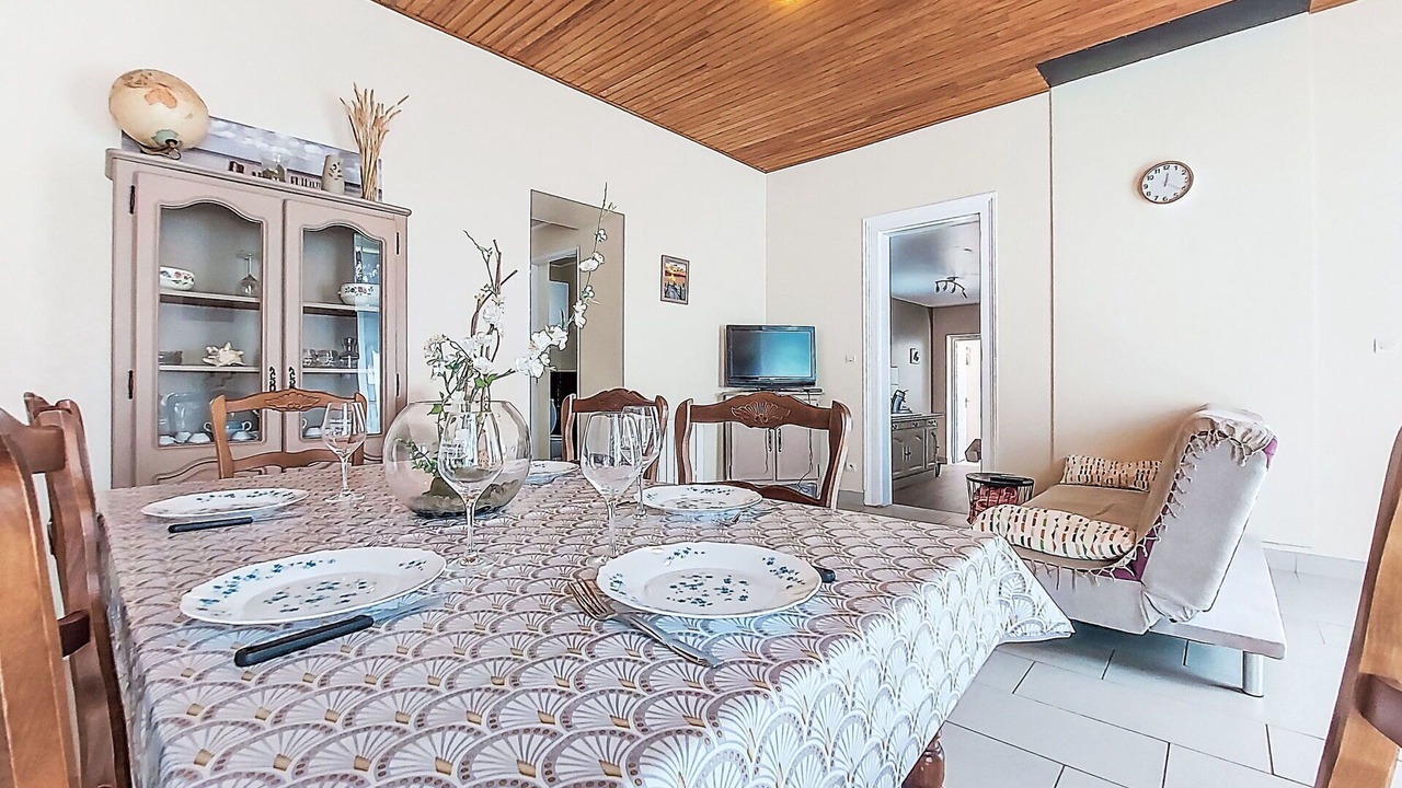 Photo of Bedroom in Begadan