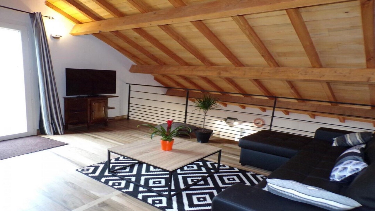 Photo of Livingroom in Teyssieu