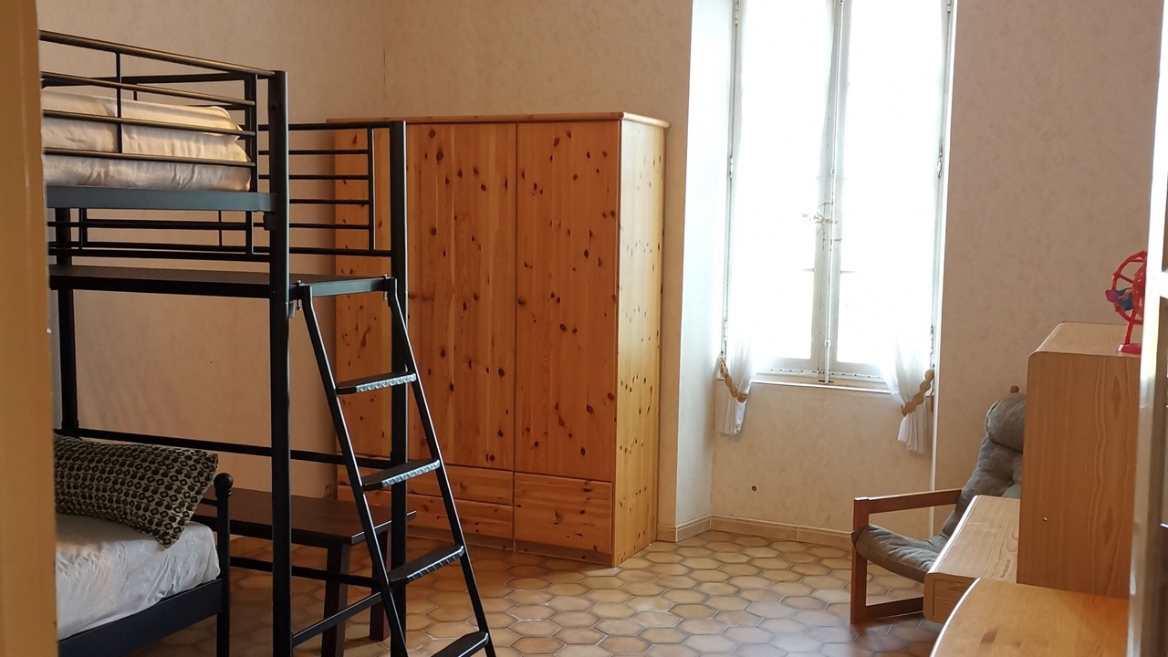 Photo of Bedroom in Begadan