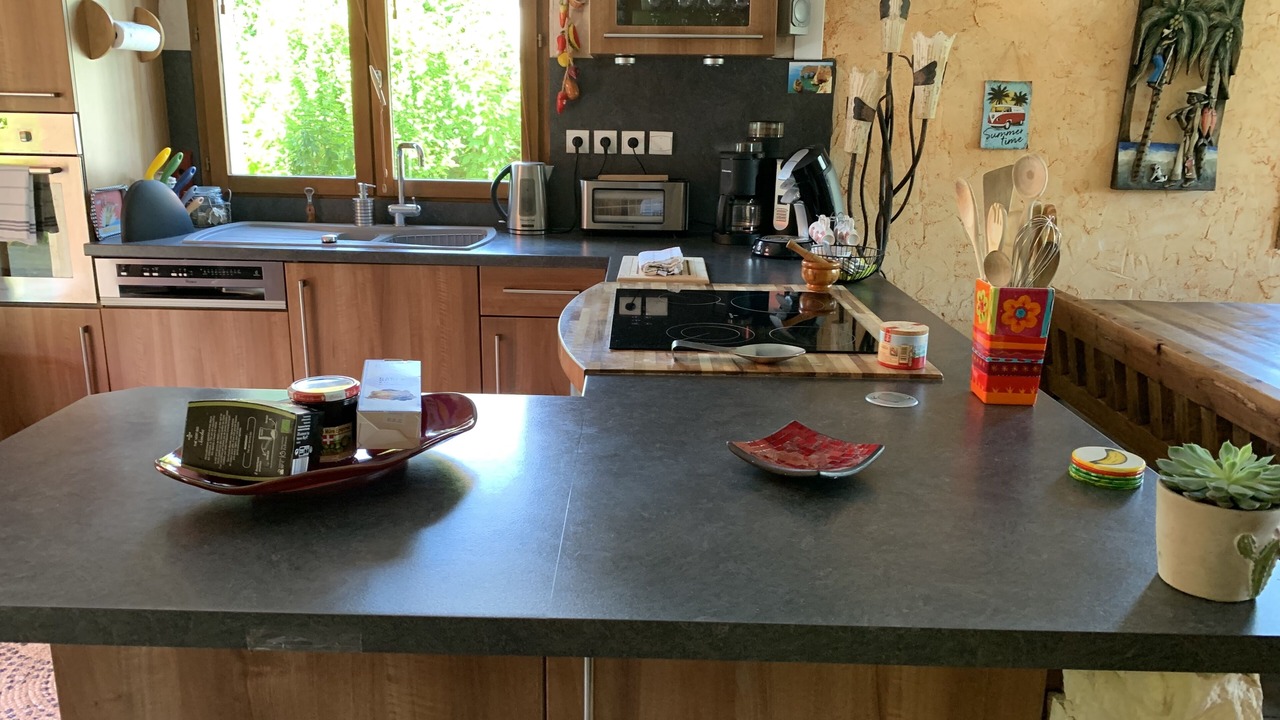 Photo of Kitchen in Saint-Jorioz