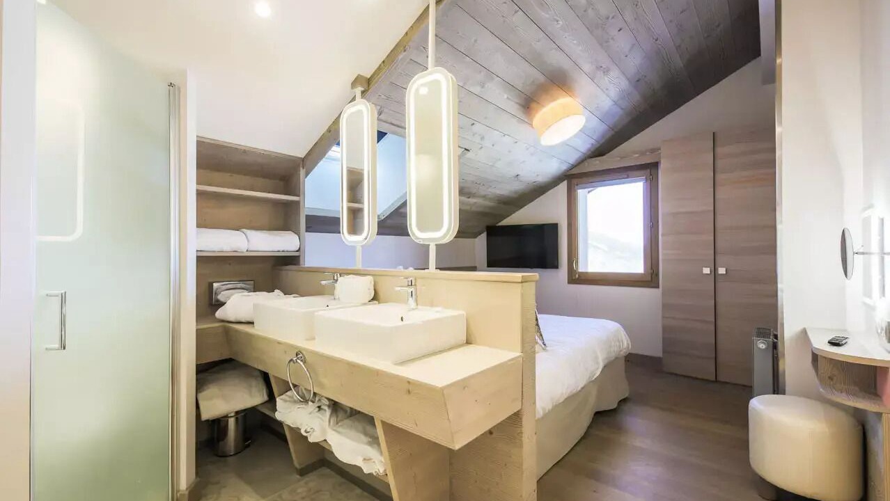 Photo of Bedroom in Meribel Centre