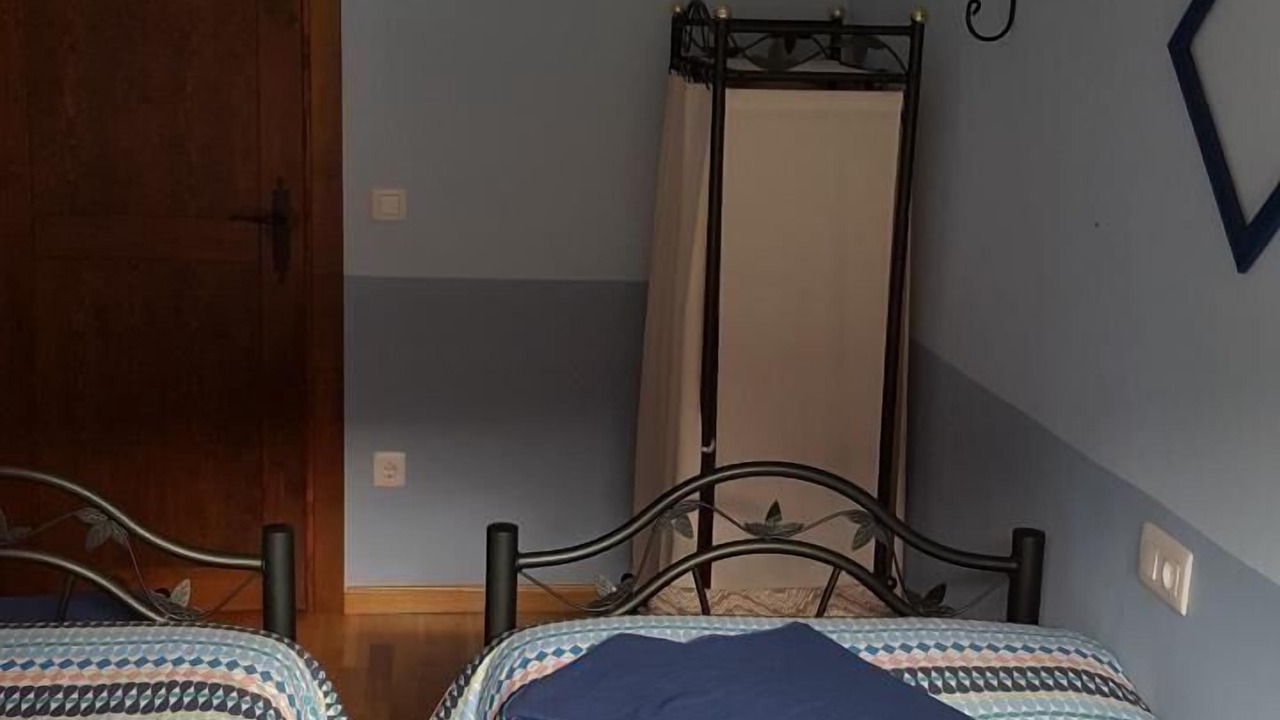 Photo of Bedroom in Linsoles