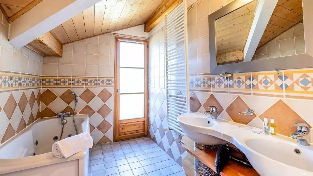 Photo of Bathroom in Bergers