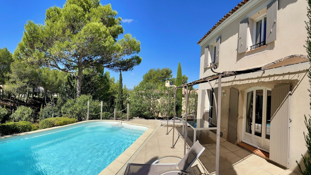Photo of Outdoor in Pont Royal