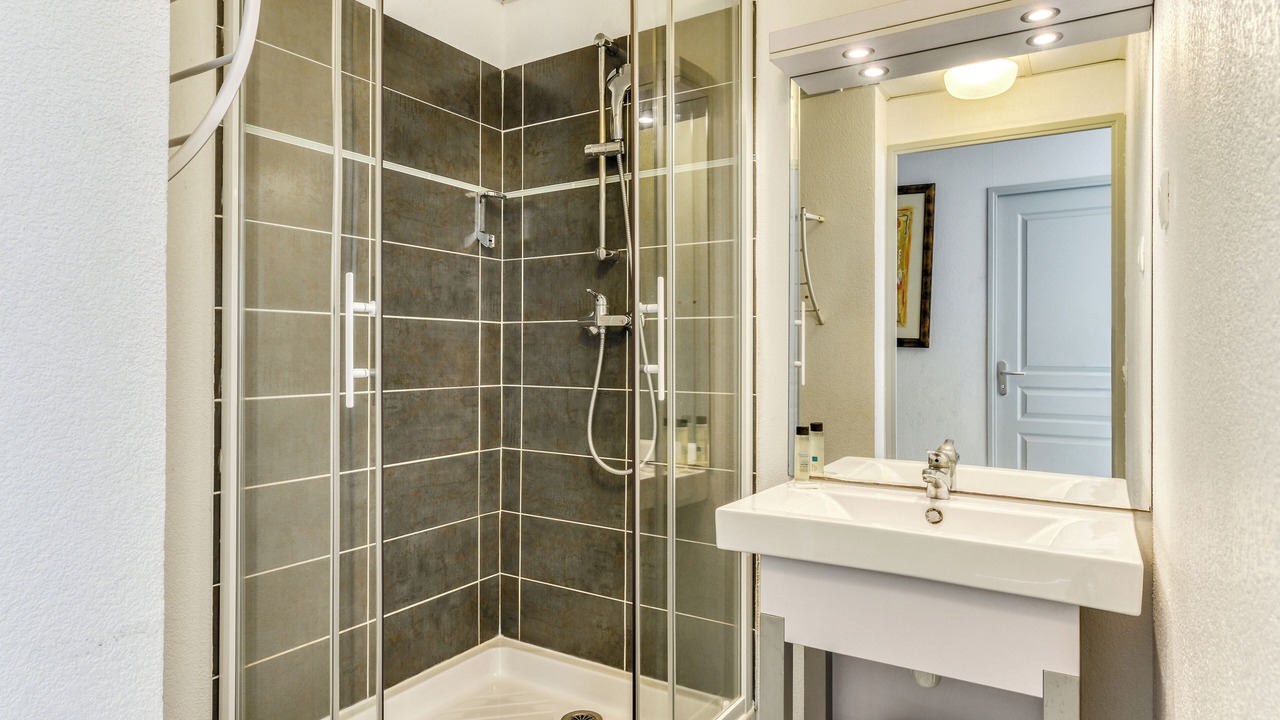 Photo of Bathroom in Le Grau-Du-Roi