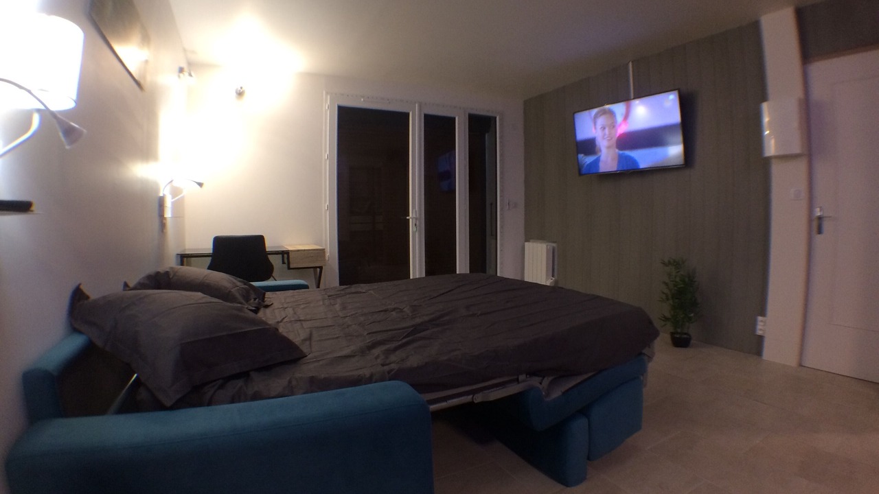 Photo of Bedroom in Saint-Jorioz