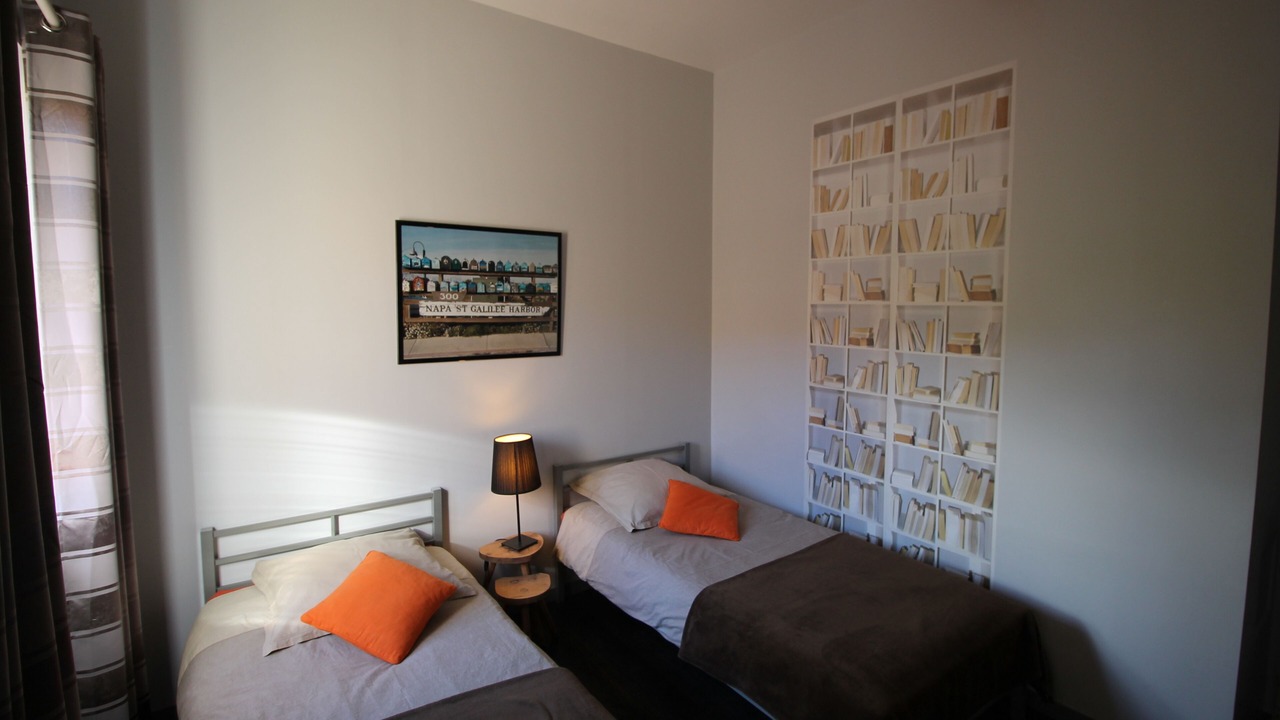 Photo of Bedroom in Thuir