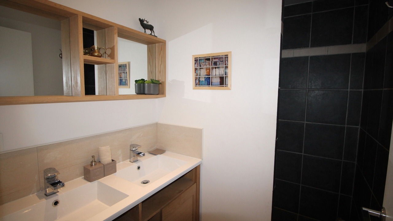 Photo of Bathroom in Thuir
