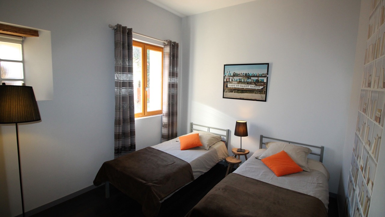 Photo of Bedroom in Thuir