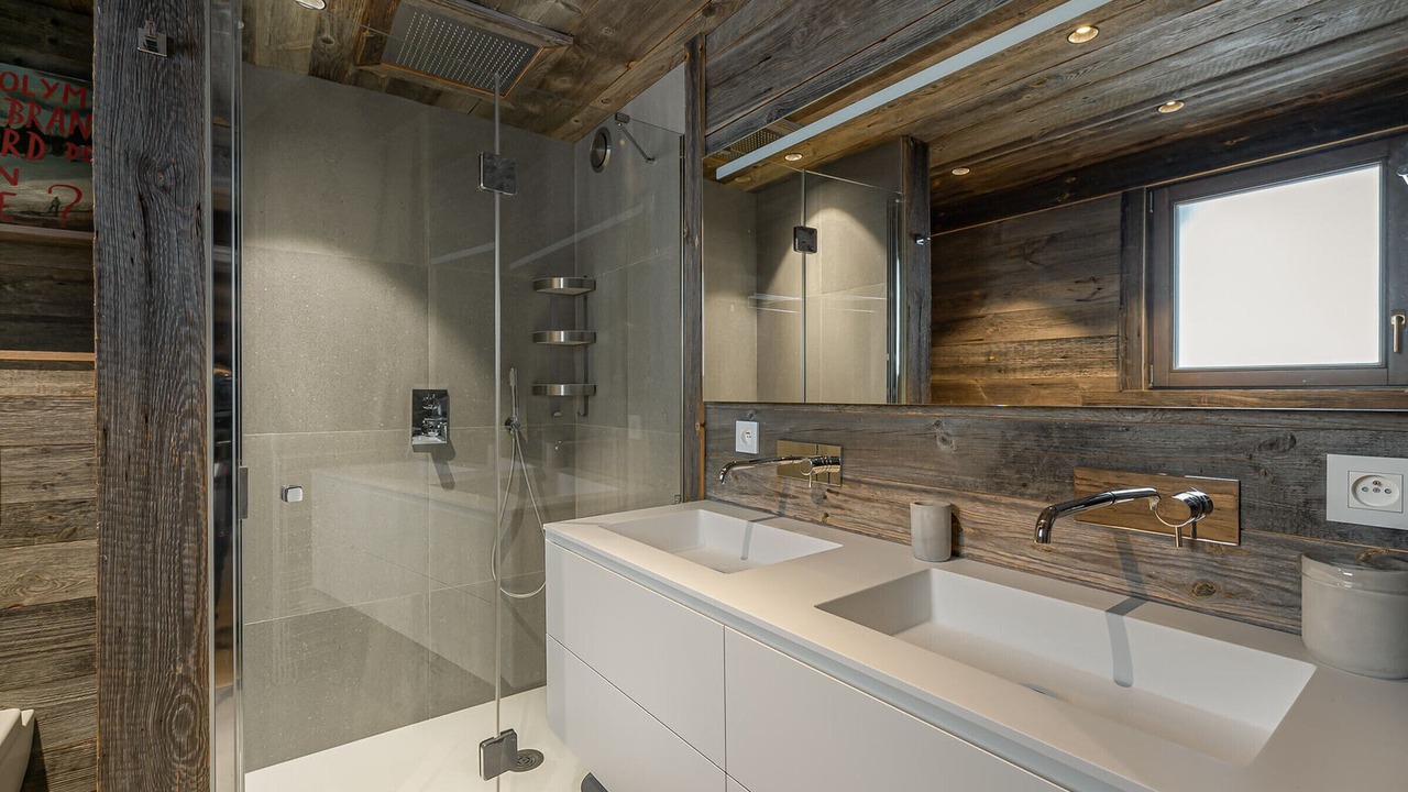 Photo of Bathroom in Meribel Village