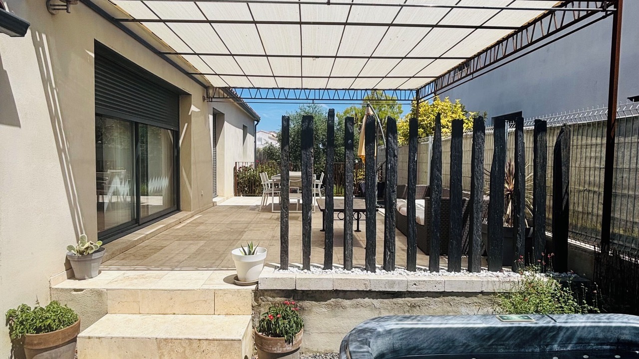 Photo of Patio Balcony in Saint-Laurent-d'Aigouze