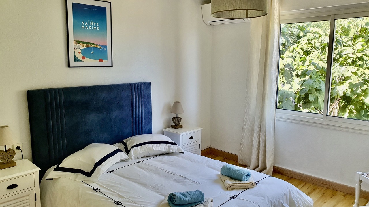 Photo of Bedroom in Les Issambres