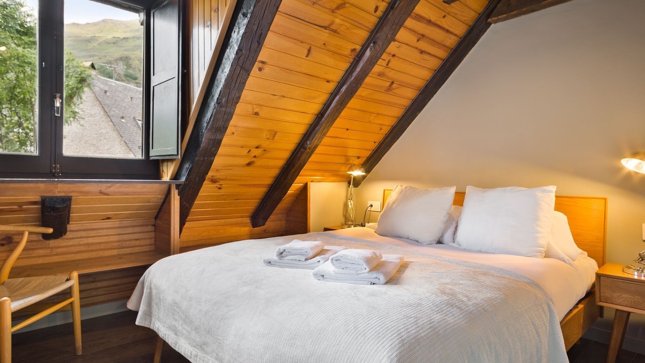 Photo of Bedroom in Garos