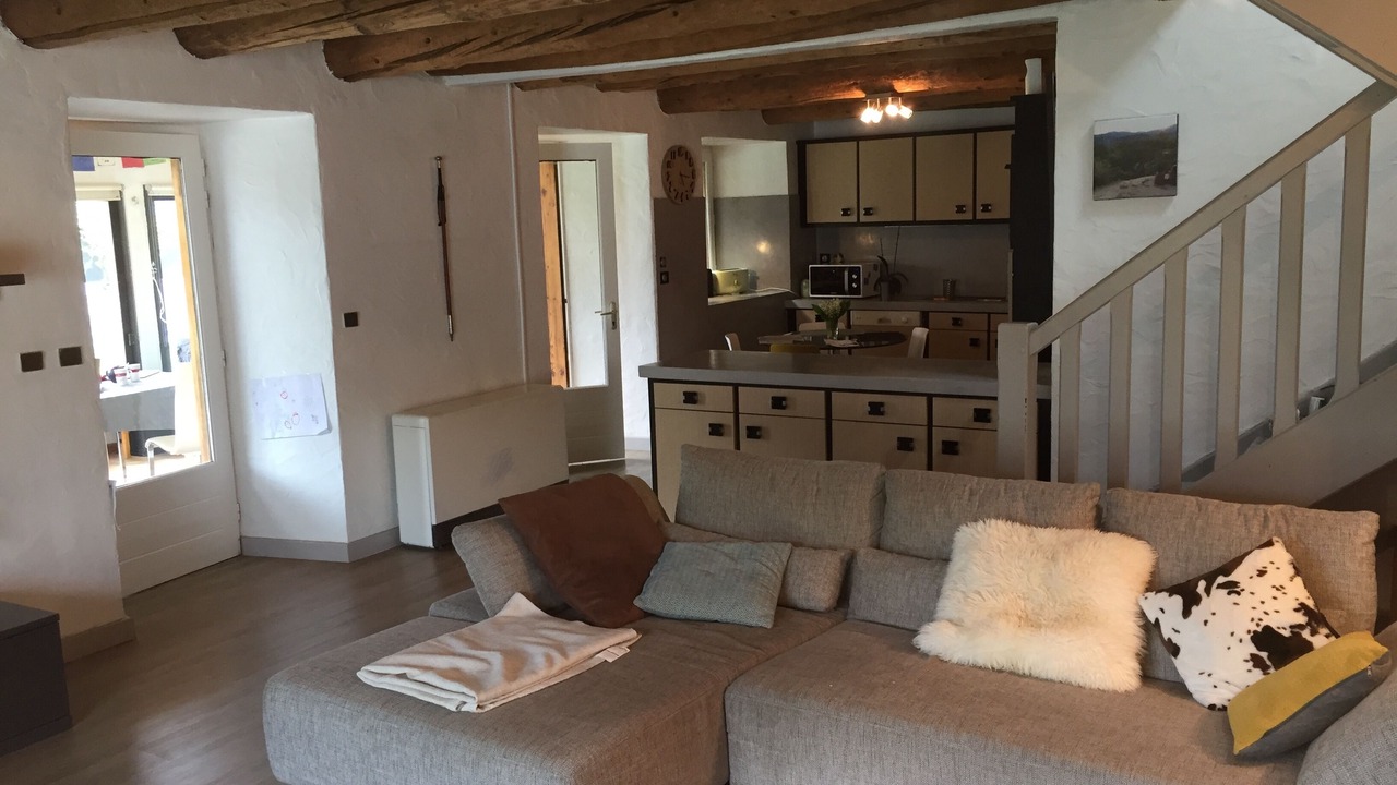Photo of Livingroom in Pailhac