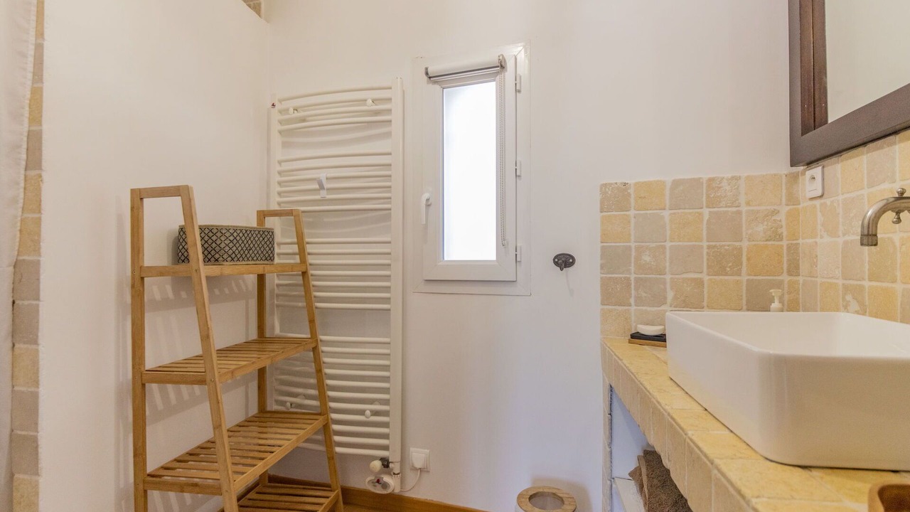Photo of Bathroom in Uchaux